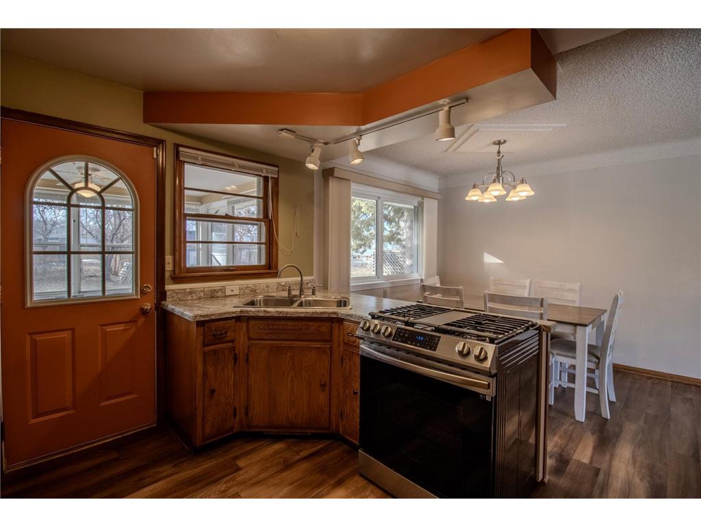 2187 Burr Street Maplewood MN 55117 7027322 image34