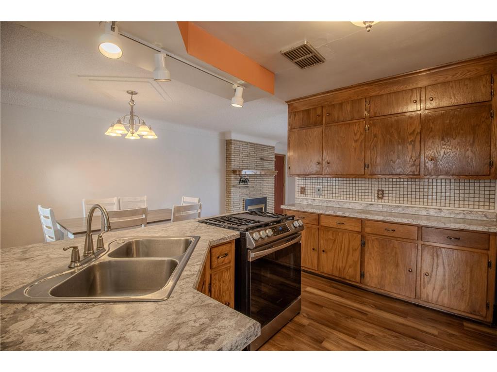 2187 Burr Street Maplewood MN 55117 7027322 image35