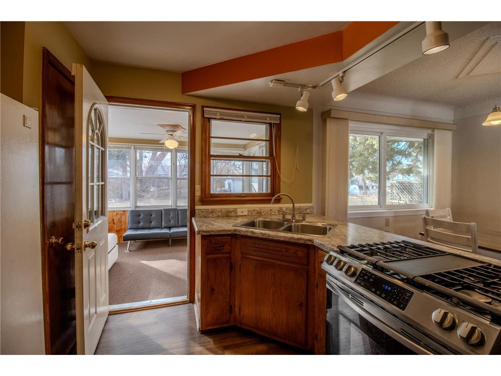 2187 Burr Street Maplewood MN 55117 7027322 image36