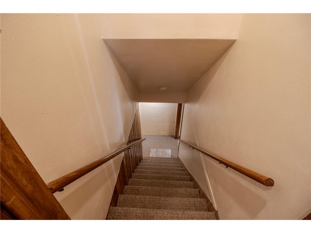 2187 Burr Street Maplewood MN 55117 7027322 image39