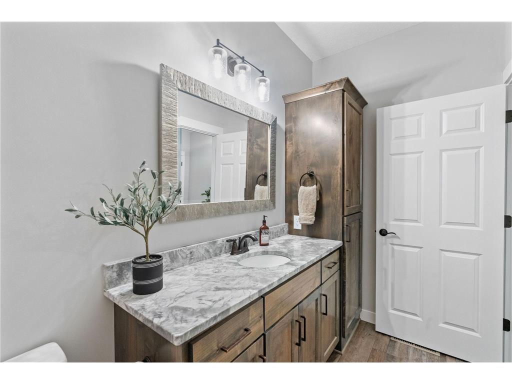 21873 Drake Street NW Oak Grove MN 55011 7018252 image40