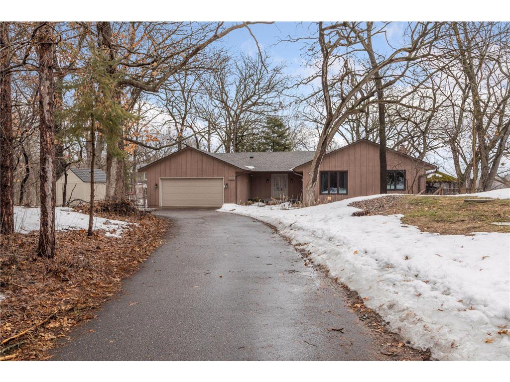 2189 Legion Lane Court N, Lake Elmo, MN, 55042 MLS 6343990 Edina