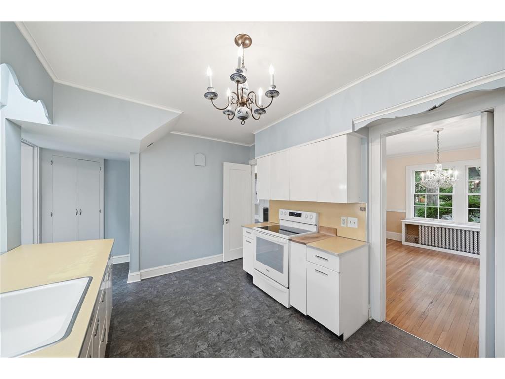 2189 Saint Clair Avenue Saint Paul MN 55105 7059833 image32