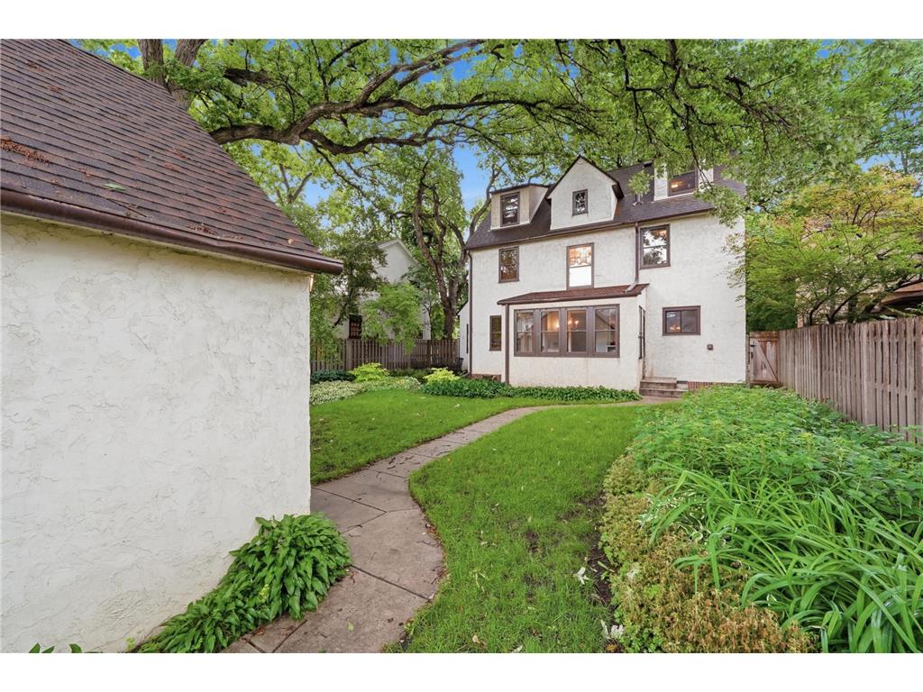 2189 Saint Clair Avenue Saint Paul MN 55105 7059833 image82