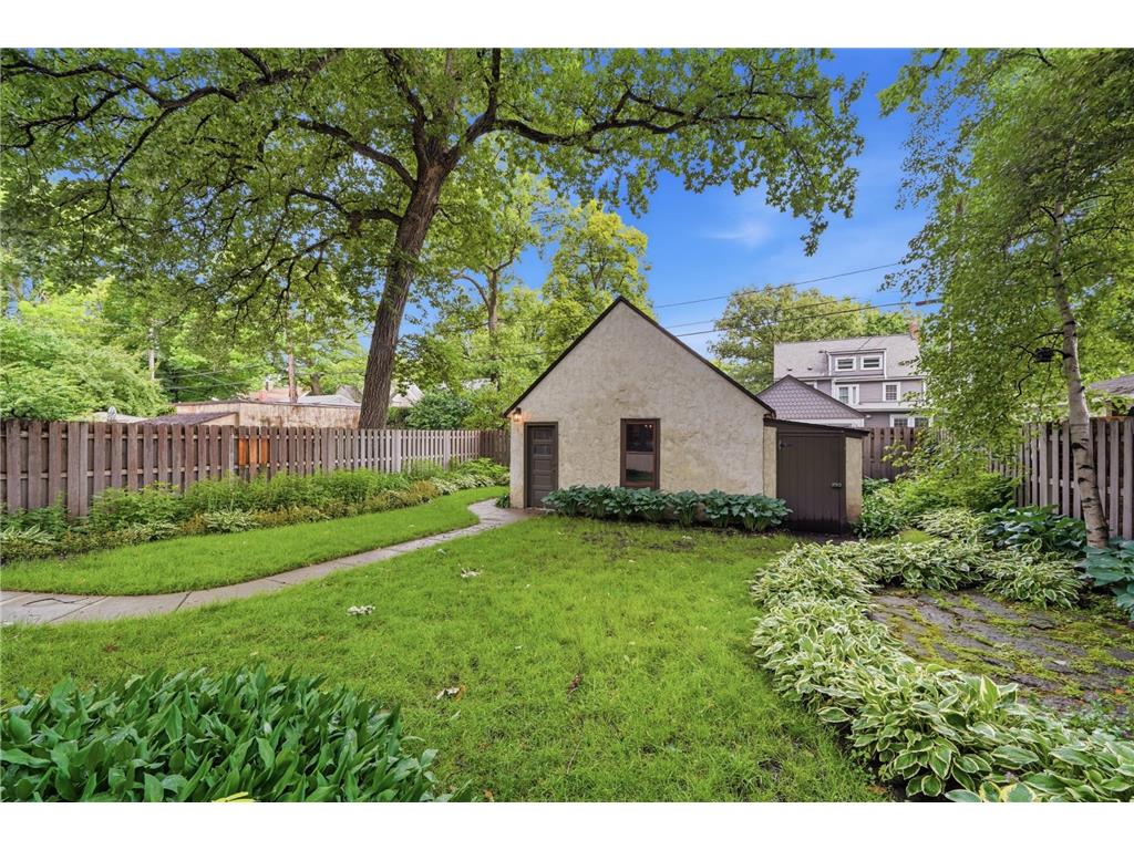 2189 Saint Clair Avenue Saint Paul MN 55105 7059833 image83