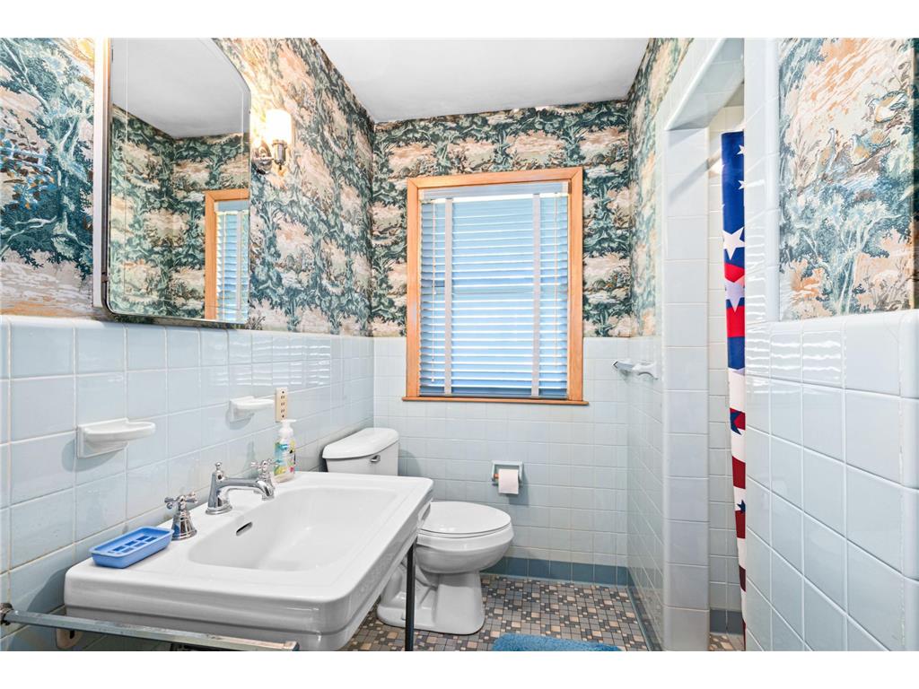 21895 County Road 8 Bovey MN 55709 - Crooked Lake 7034266 image16
