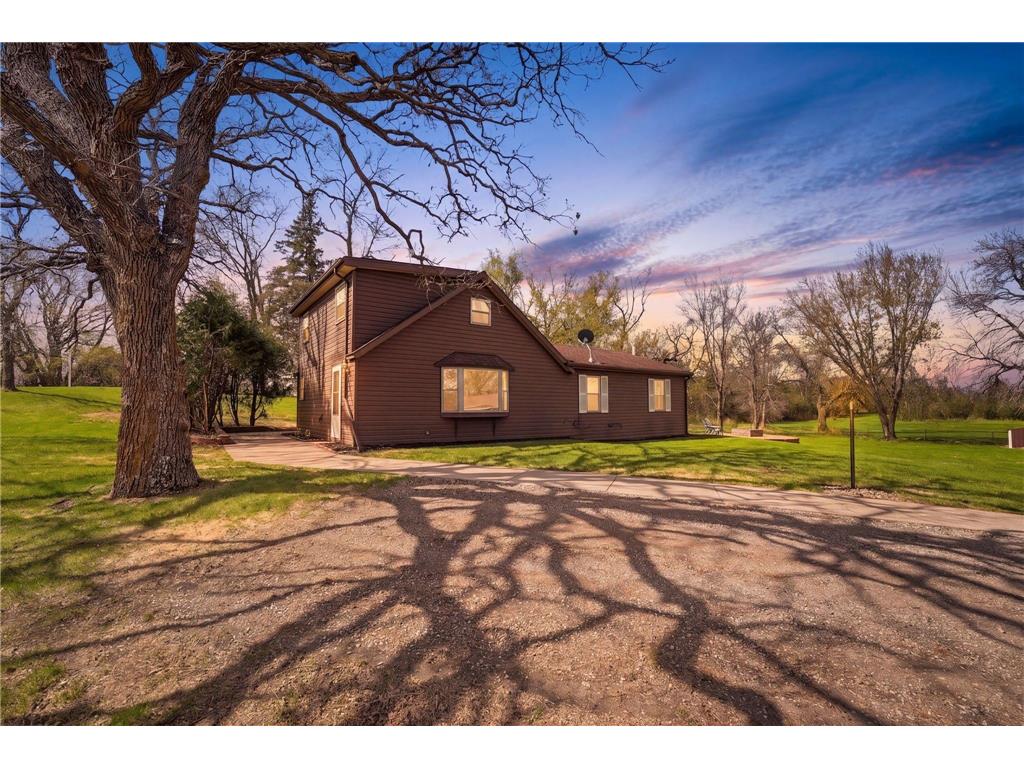 21898 52nd Street NE Burbank Twp MN 56273 7069336 image1