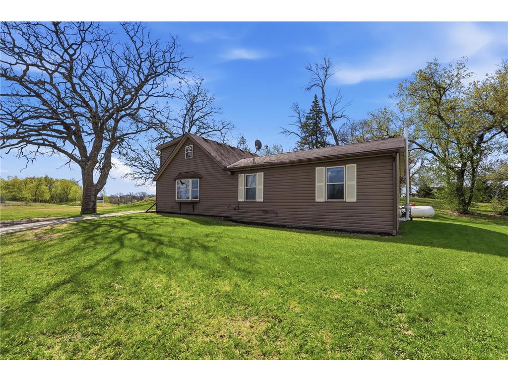 21898 52nd Street NE Burbank Twp MN 56273 7069336 image5
