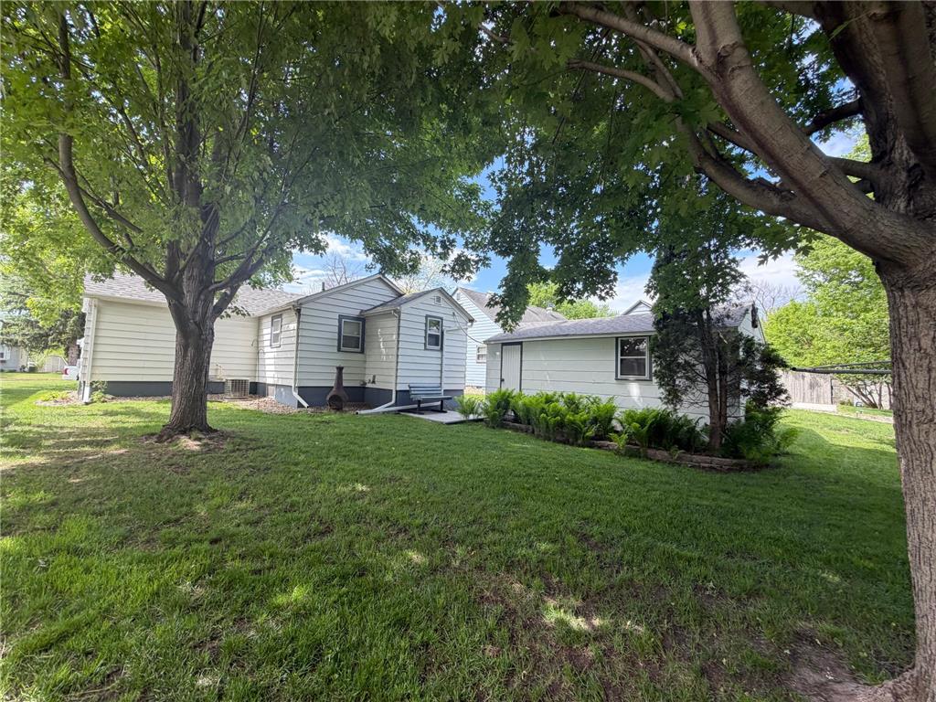 219 10th Avenue Worthington MN 56187 7080735 image2