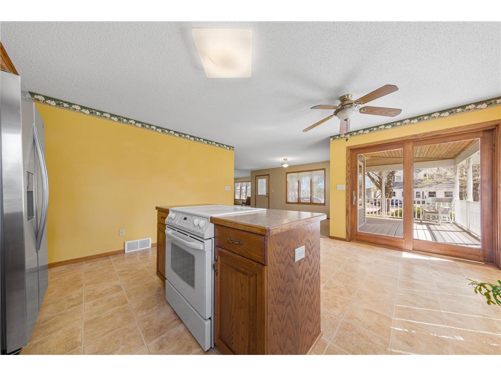 219 1st Street NW New Richland MN 56072 7054287 image18