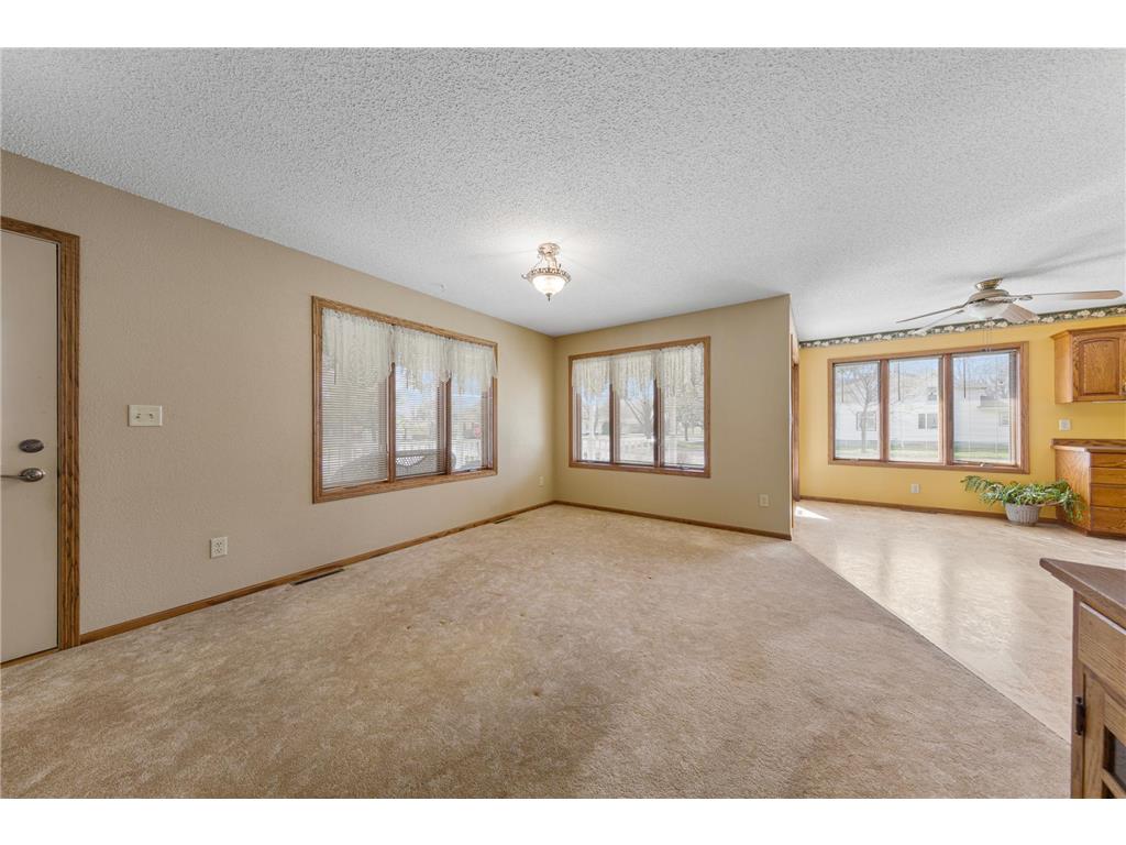 219 1st Street NW New Richland MN 56072 7054287 image25