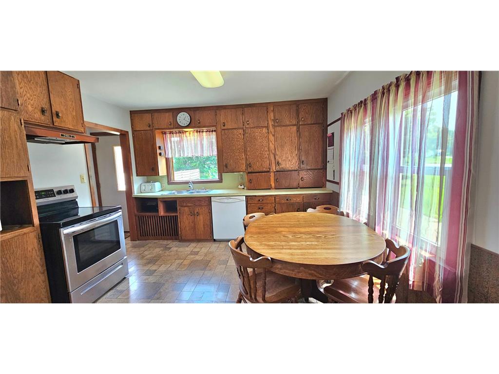 219 2nd Avenue SW Pipestone MN 56164 6576509 image3