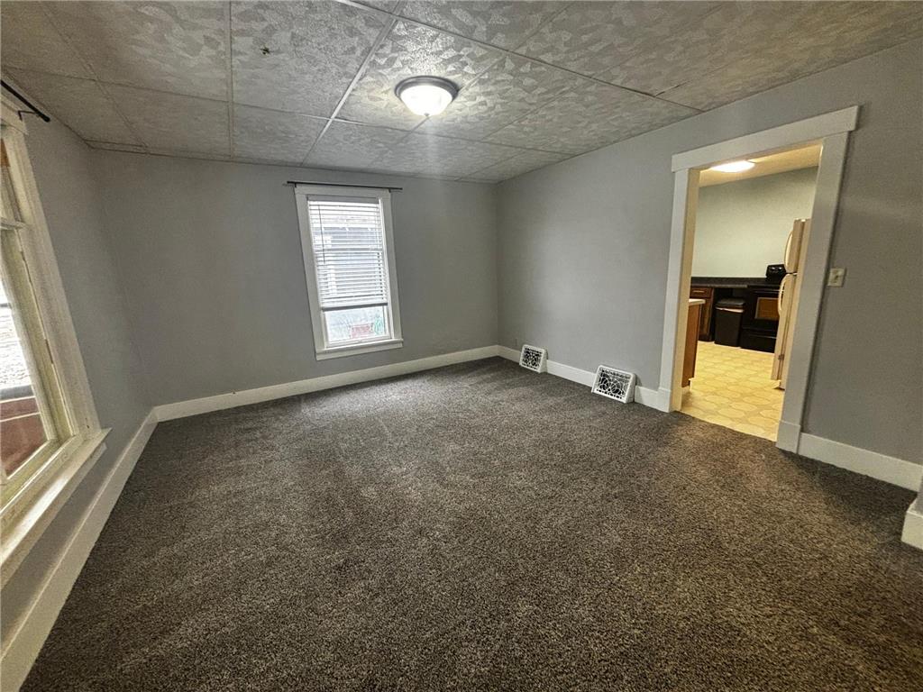 219 3rd Avenue SW Pipestone MN 56164 6822454 image3