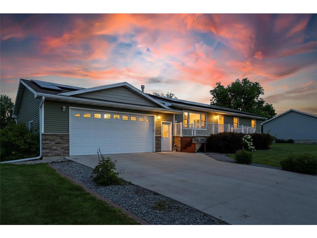 219 5th Street SE Madelia MN 56062 7108420 image2