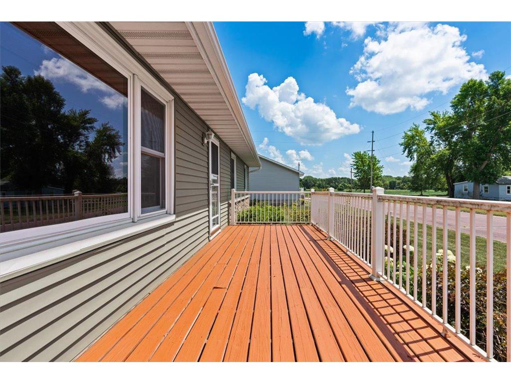 219 5th Street SE Madelia MN 56062 7108420 image4