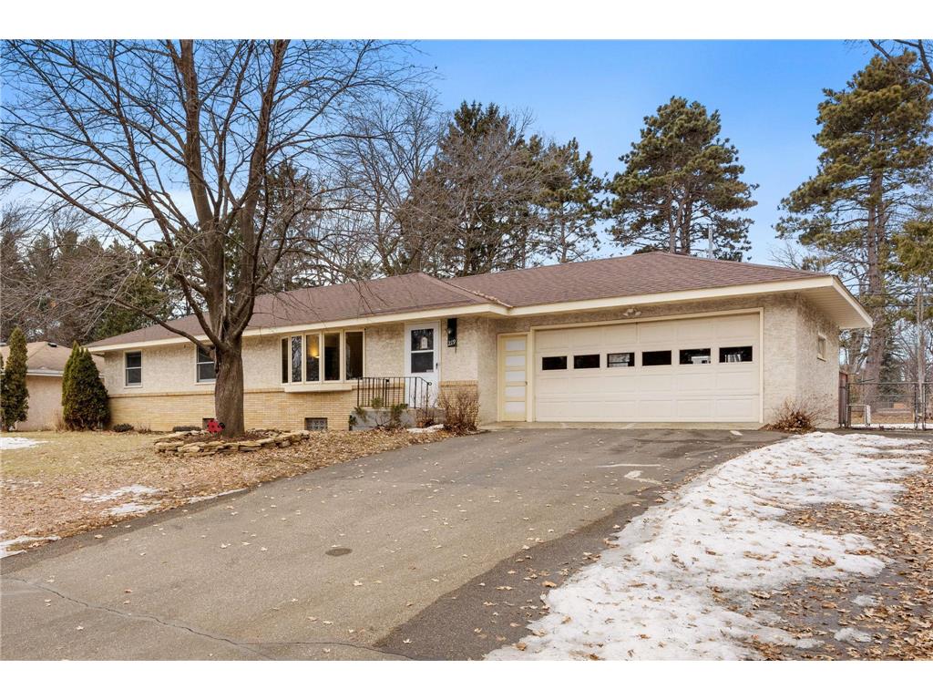 219 Demar Avenue Shoreview MN 55126 7018900 image1