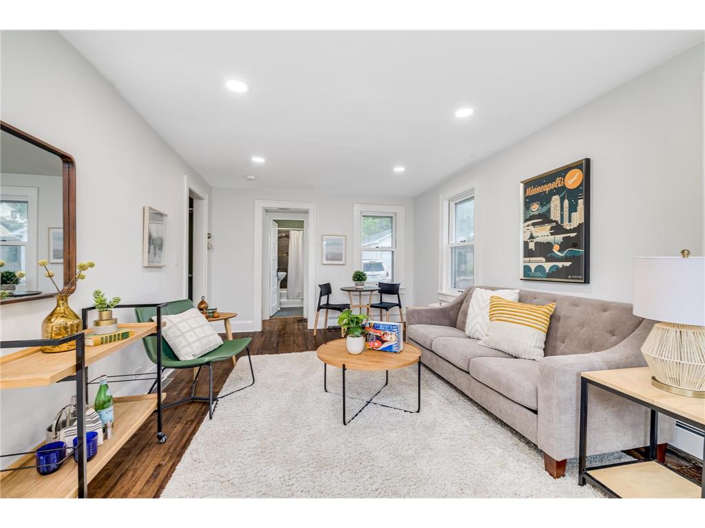 219 E Diamond Lake Road Minneapolis MN 55419 6376599 image1