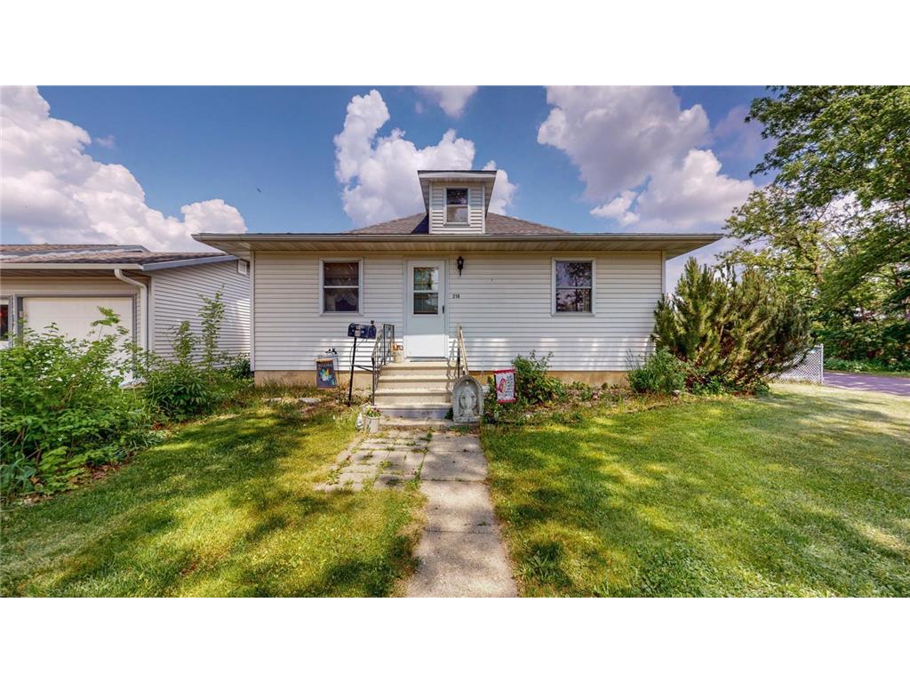 219 E Frederick Street Le Roy MN 55951 6381770 image1