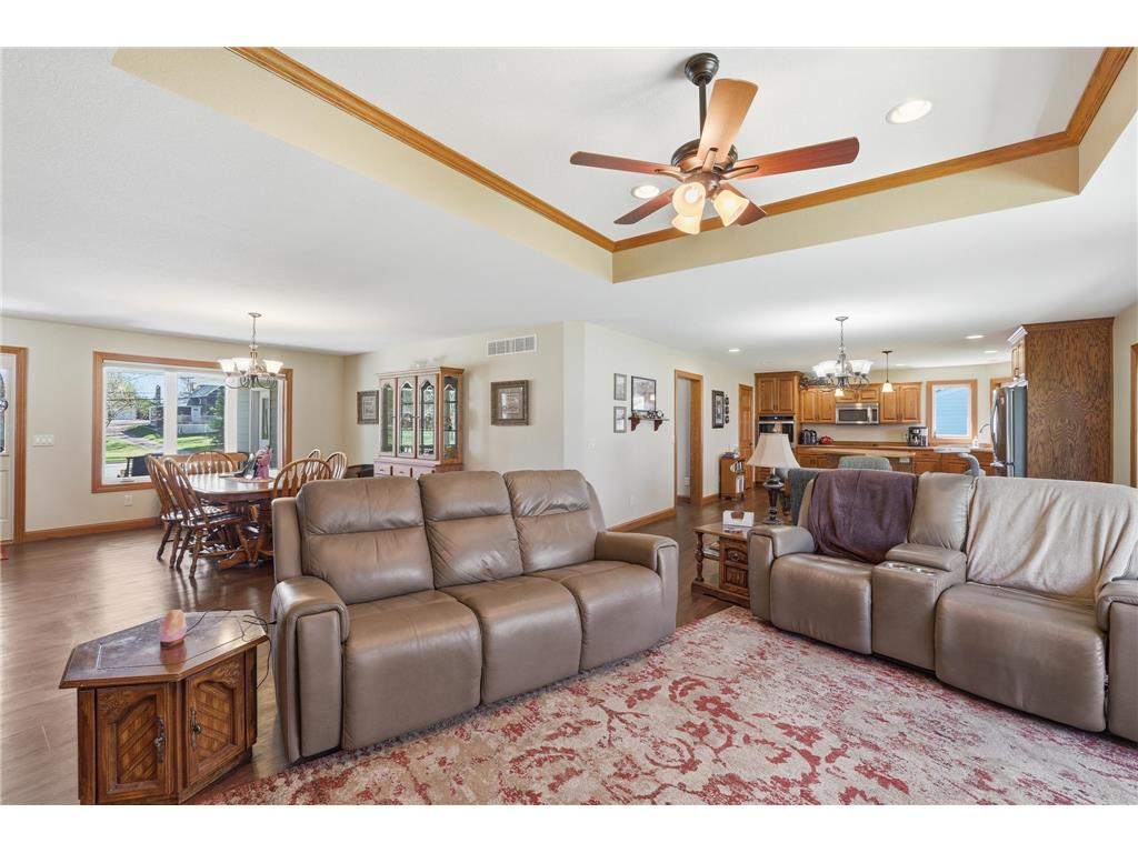 219 Main Street E Clarks Grove MN 56016 7044845 image10