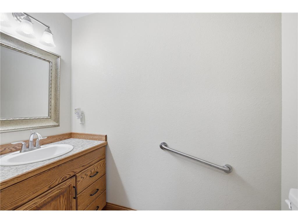 219 Main Street E Clarks Grove MN 56016 7044845 image16