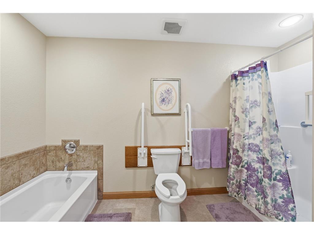 219 Main Street E Clarks Grove MN 56016 7044845 image20