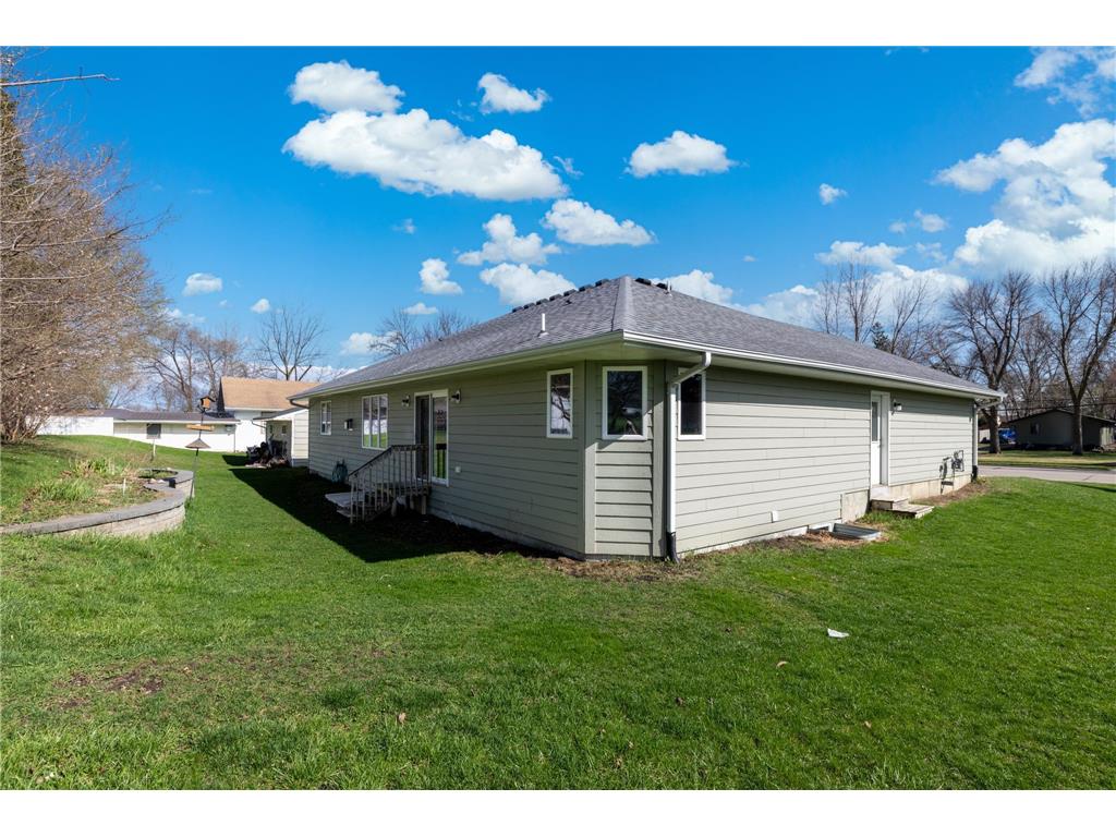 219 Main Street E Clarks Grove MN 56016 7044845 image29