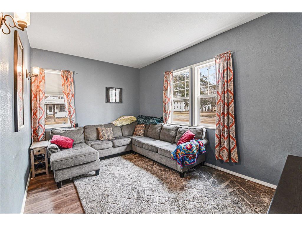 219 N Donaldson Street Luverne MN 56156 7018976 image10