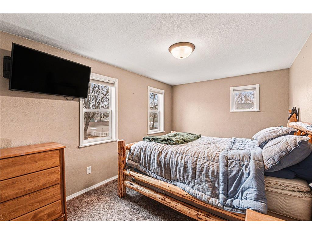 219 N Donaldson Street Luverne MN 56156 7018976 image17