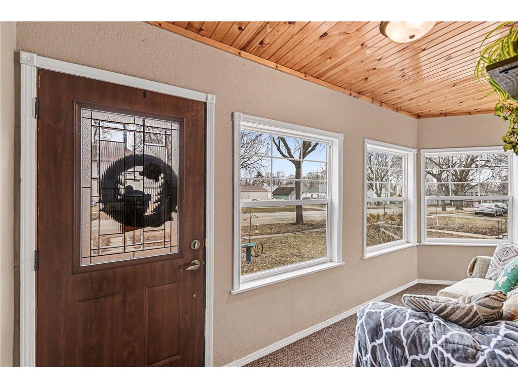 219 N Donaldson Street Luverne MN 56156 7018976 image5