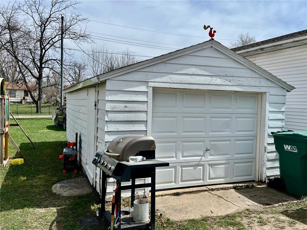 219 N Grant Street Milbank SD 57252 7057600 image21