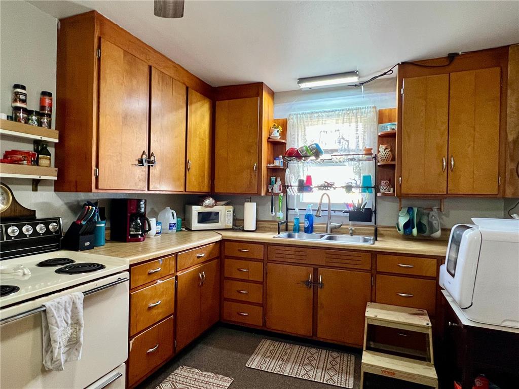 219 N Grant Street Milbank SD 57252 7057600 image5