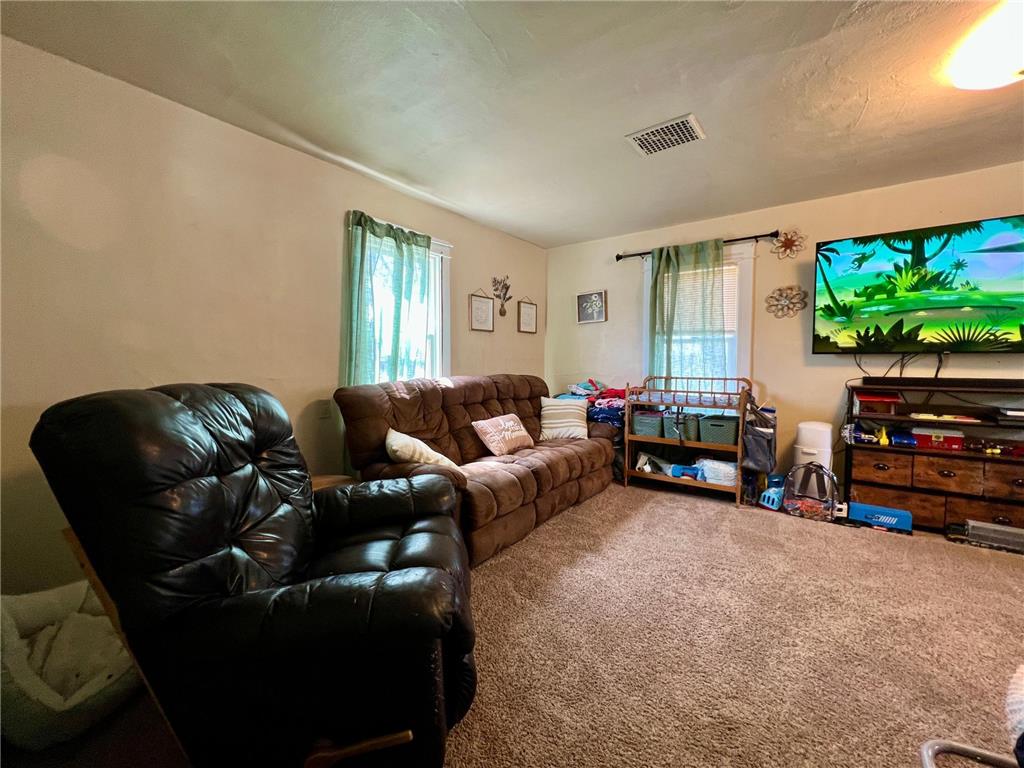 219 N Grant Street Milbank SD 57252 7057600 image8