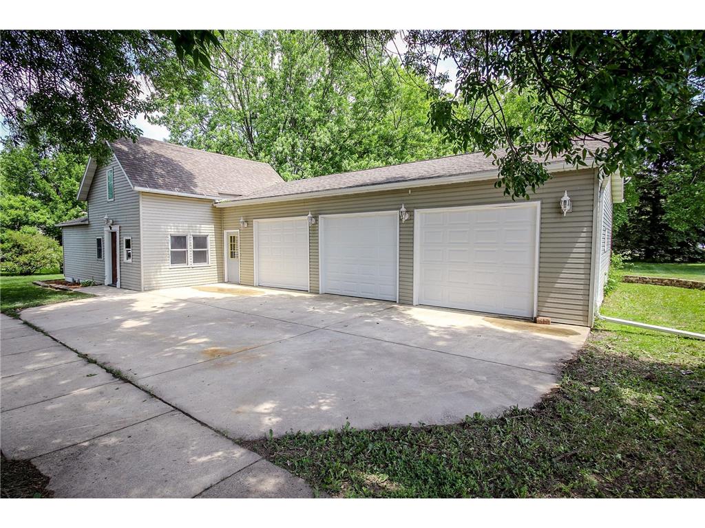 219 NE 2nd Street, Buffalo Lake, MN, 55314 MLS 6386882 Edina Realty