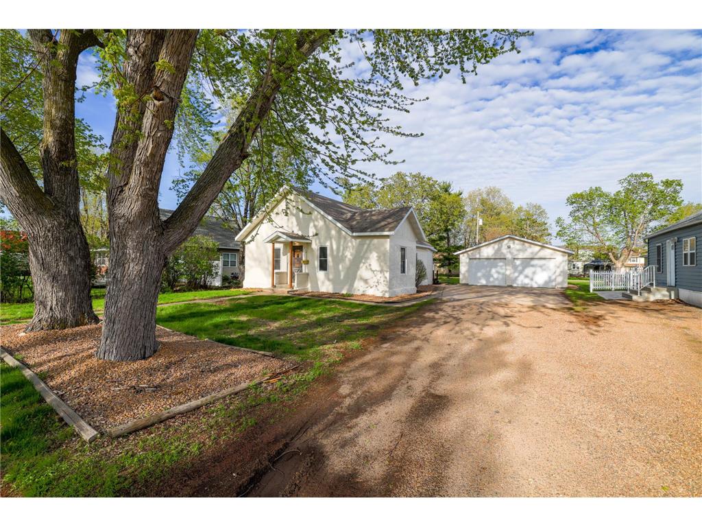 219 S Cedar Street Belle Plaine MN 56011 7063844 image1