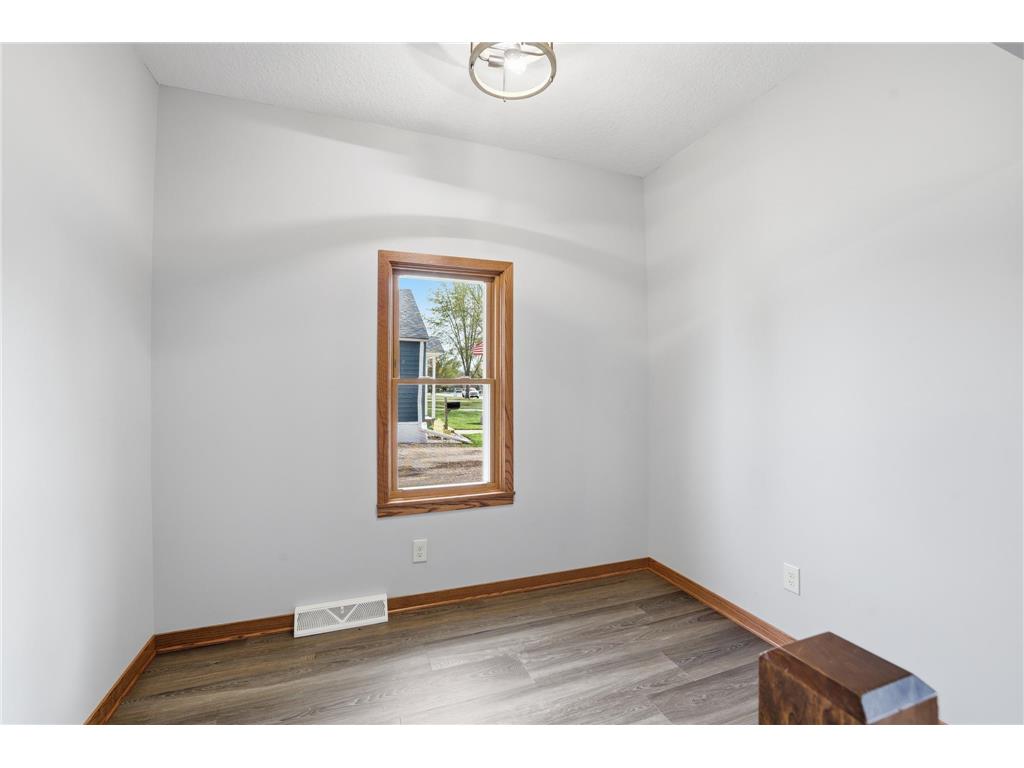 219 S Cedar Street Belle Plaine MN 56011 7063844 image8
