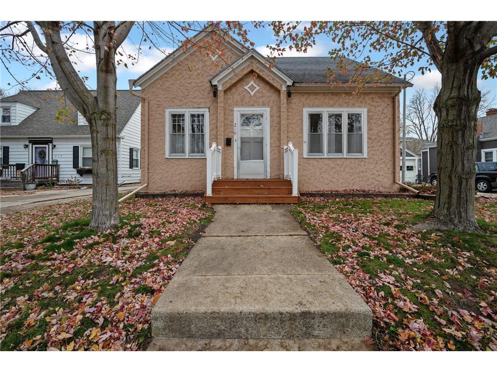 219 Sisseton Drive Fairmont MN 56031 6457750 image1