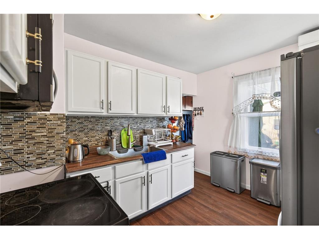 219 Winona Street W West Saint Paul MN 55118 7013739 image15