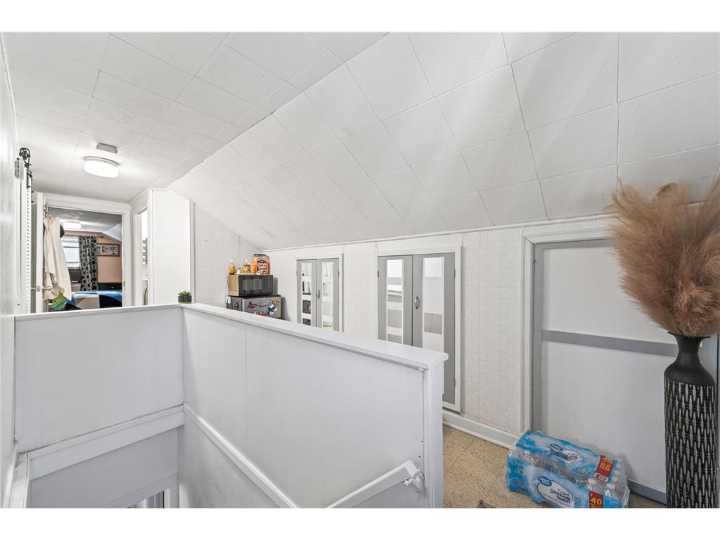 219 Winona Street W West Saint Paul MN 55118 7013739 image21