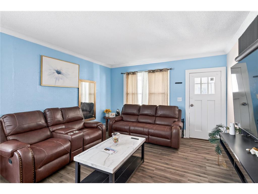 219 Winona Street W West Saint Paul MN 55118 7013739 image6