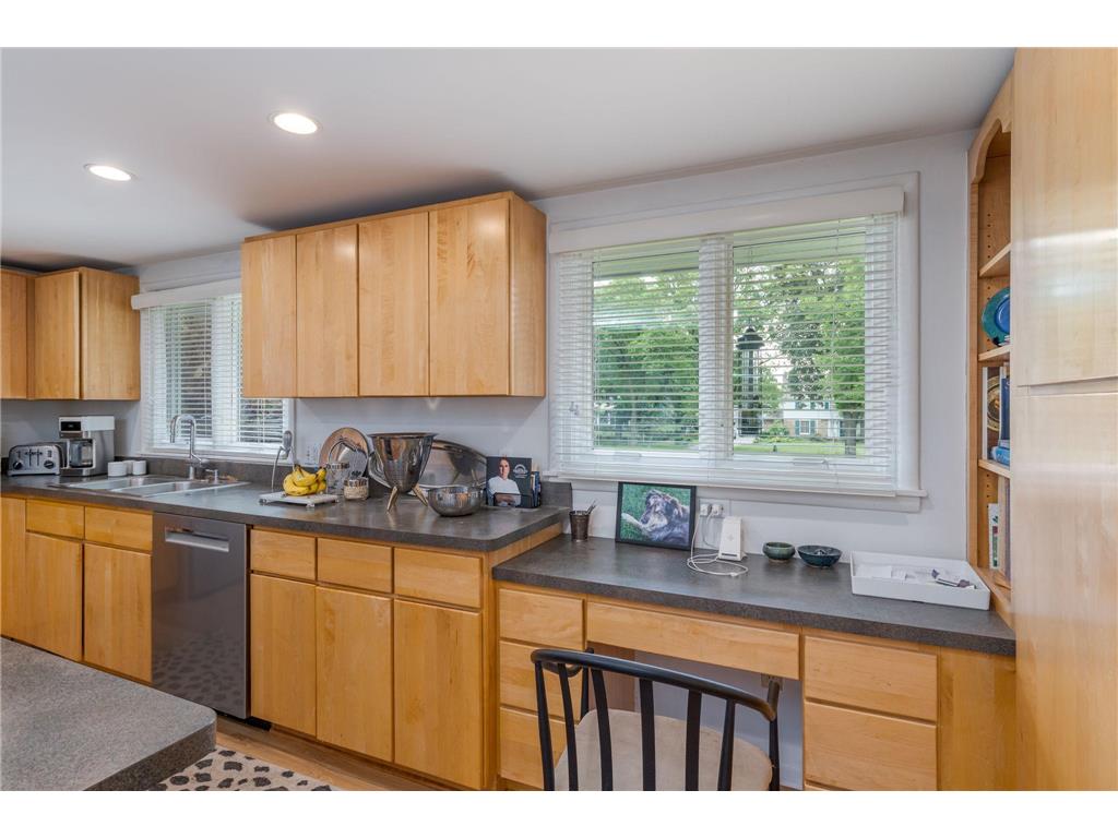 2191 Edgcumbe Road Saint Paul MN 55116 7090362 image21
