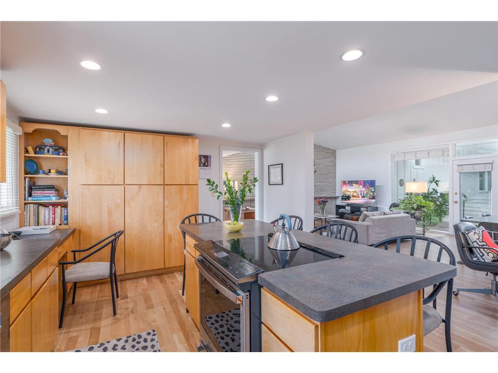 2191 Edgcumbe Road Saint Paul MN 55116 7090362 image23