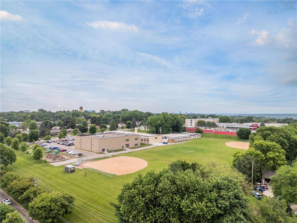 2191 Edgcumbe Road Saint Paul MN 55116 7090362 image51