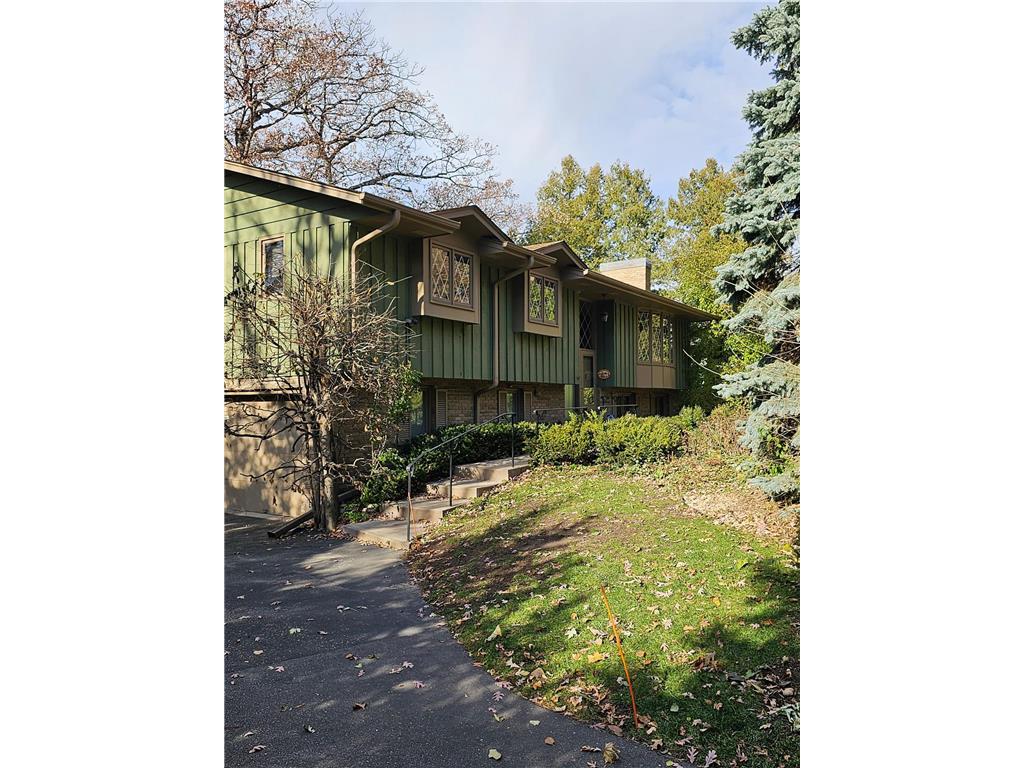 2195 Acorn Road Roseville MN 55113 6492526 image1