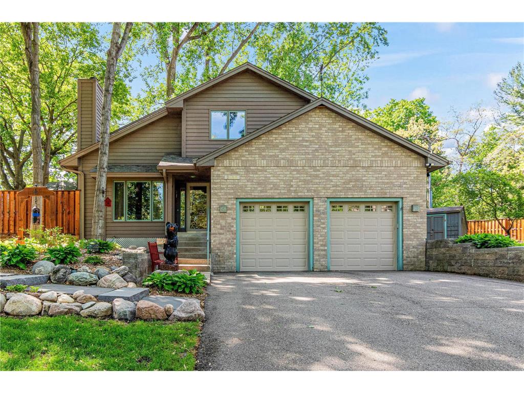 2195 Bayview Place Orono MN 55391 - Lake Minnetonka 6725500 image1