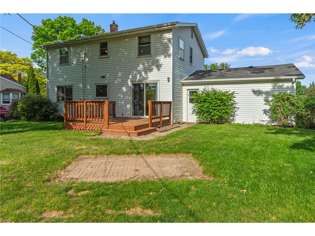 2195 Burr Street N Maplewood MN 55117 7083807 image22