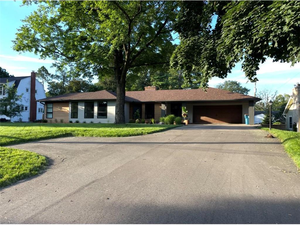 2196 S Shore Boulevard White Bear Lake MN 55110 7034167 image1