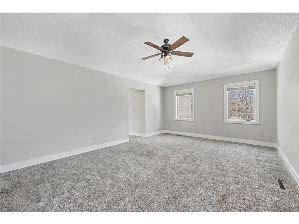 2199 Loyola Drive Woodbury MN 55125 7019074 image10