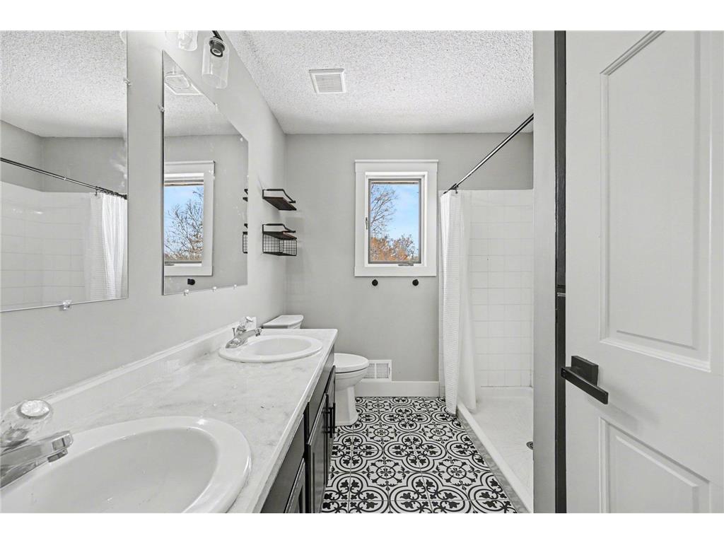 2199 Loyola Drive Woodbury MN 55125 7019074 image13