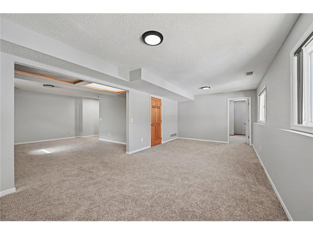 2199 Loyola Drive Woodbury MN 55125 7019074 image14