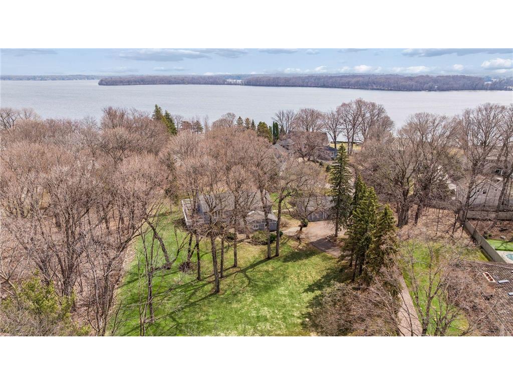 21XX Huntington Point Road E Minnetonka Beach MN 55391 - Lake Minnetonka 7053195 image1